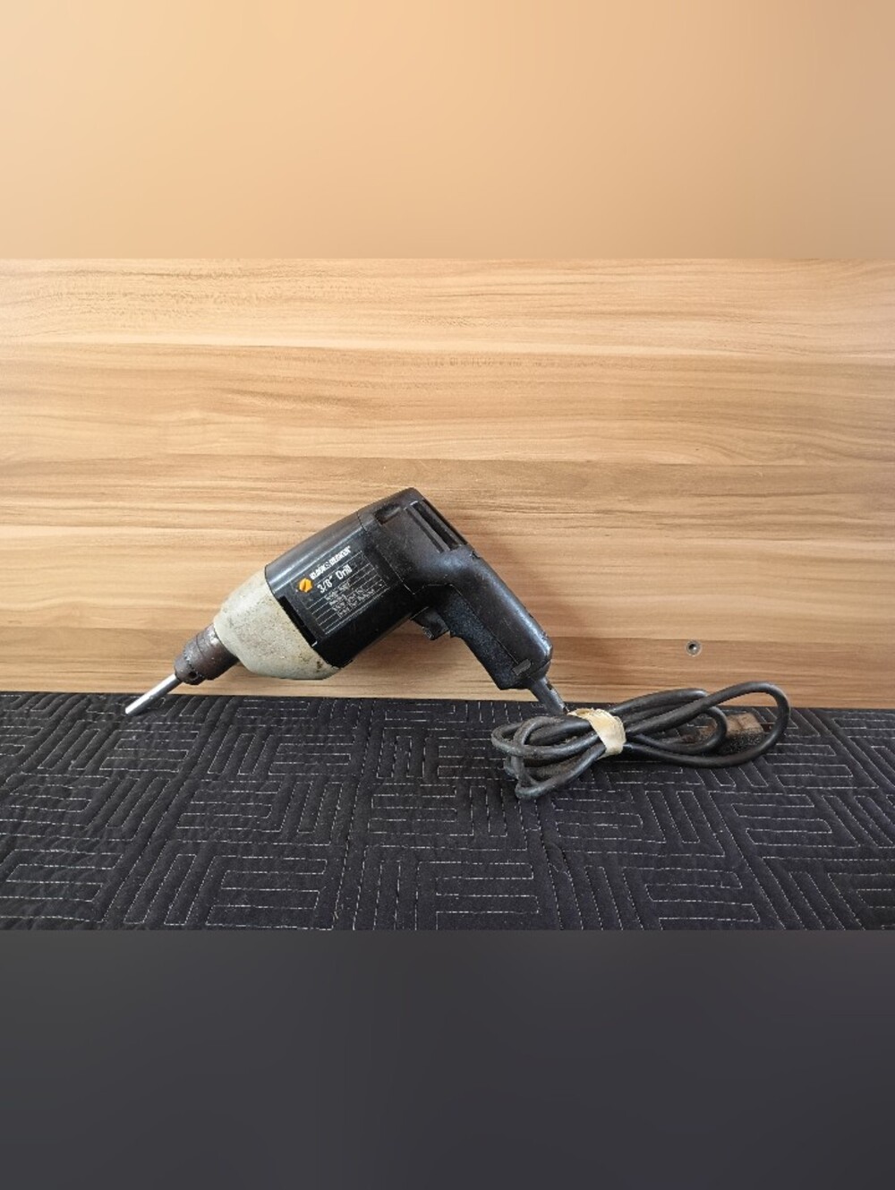 Black & Decker 7190 3/8-inch corded drill